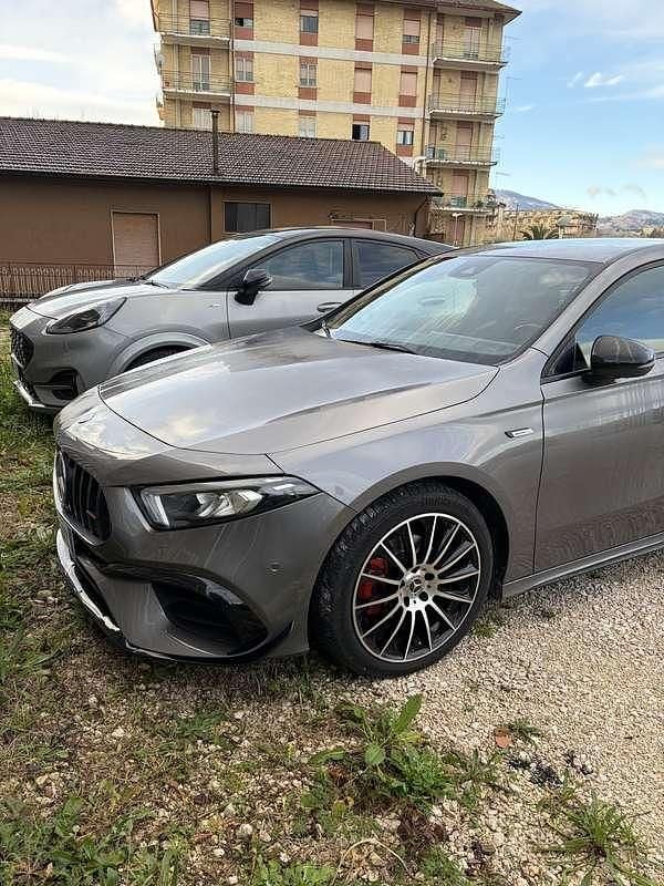 Usata Mercedes A180 Premium 116 CV (85 kW) 2019 Grigio Berlina