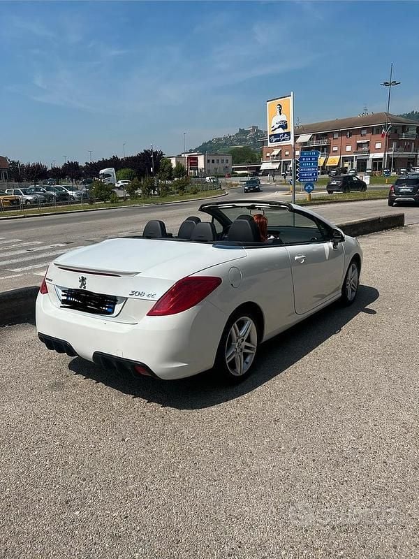 Usata Peugeot 308 CC 2009 Bianco Cabrio