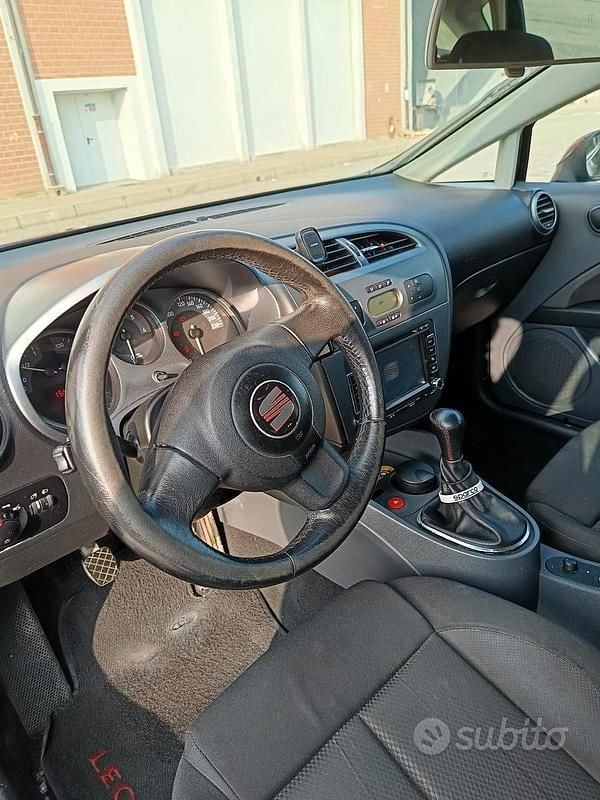 Gebraucht Seat Leon 105 PS (77 kW) 2005 Schwarz Limousine