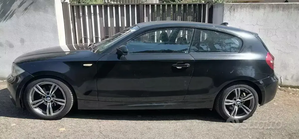 Usata BMW 120 177 CV (130 kW) 2008 Nero Utilitaria