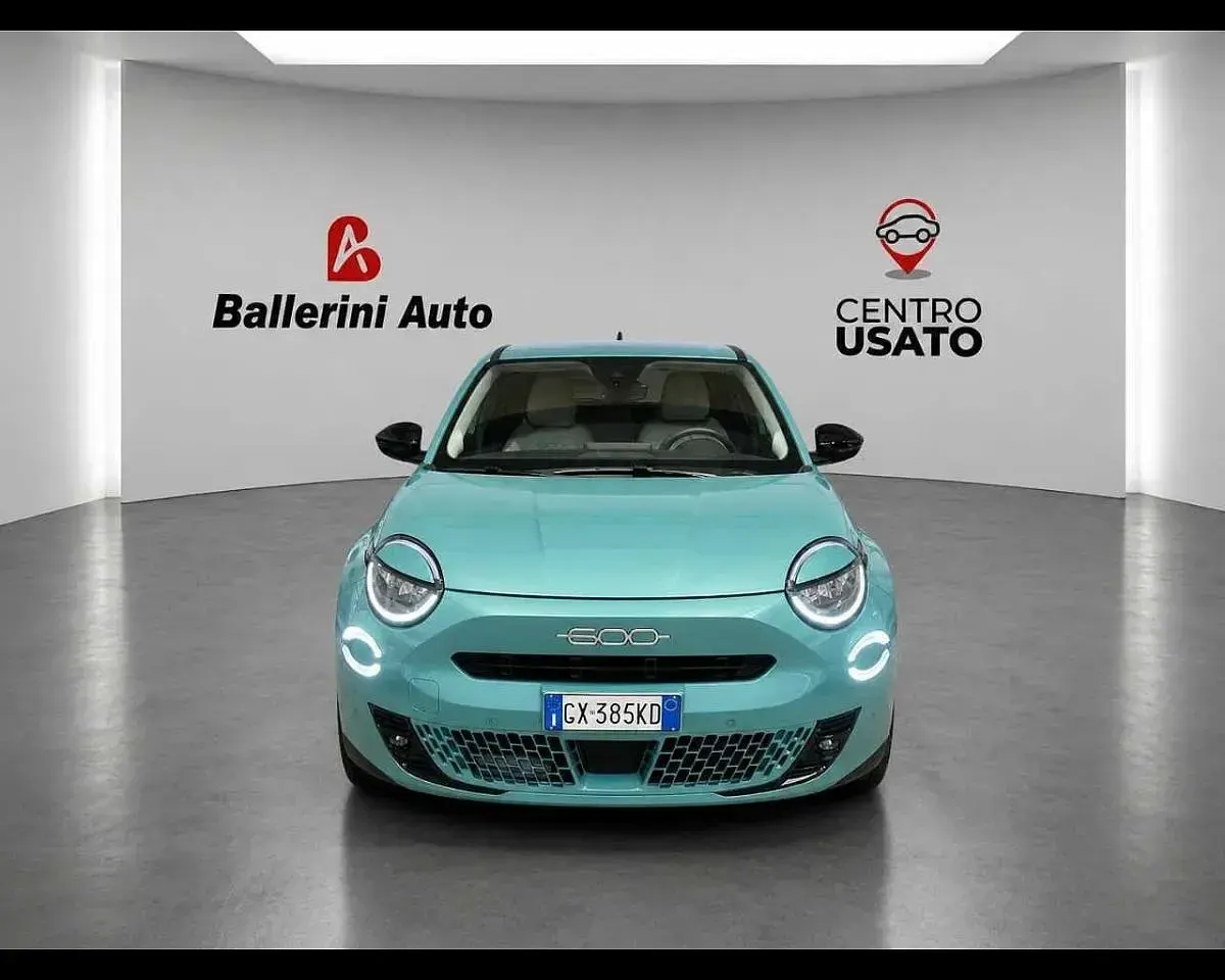 Usata Fiat 600 La Prima 101 CV (74 kW) 2025 Blu SUV
