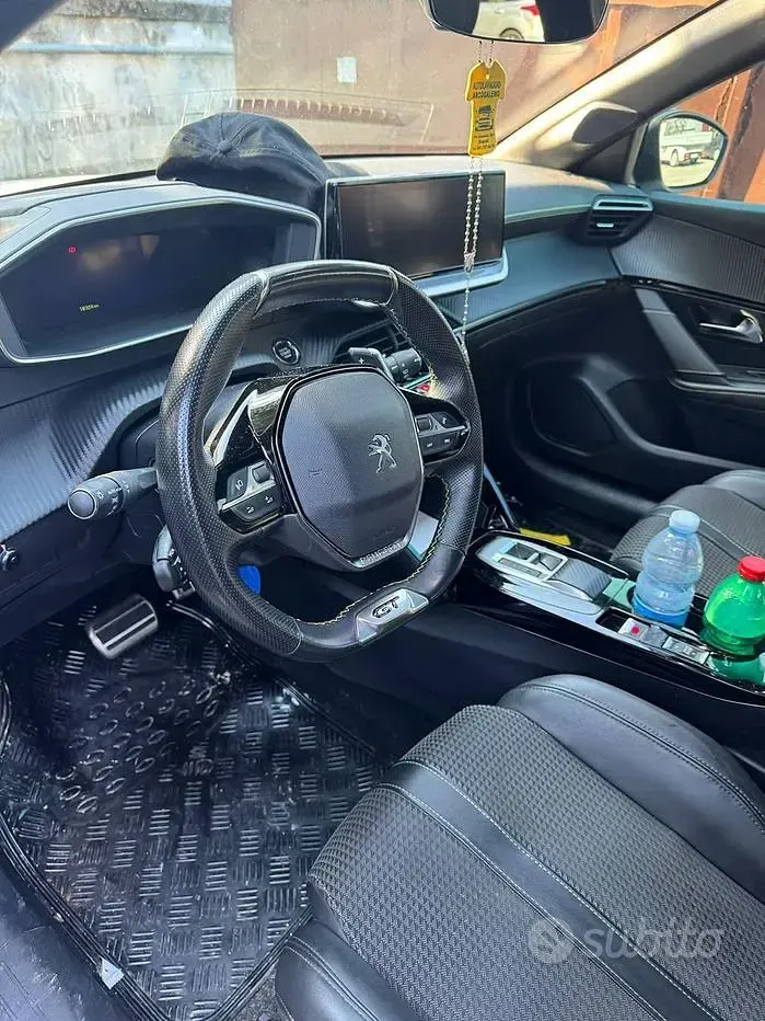 Usata Peugeot 208 GT 82 CV (60 kW) 2023 Bianco Utilitaria