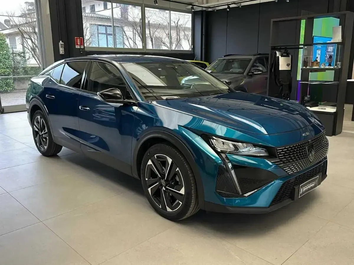 Nuova Peugeot 408 Allure 77 CV (56 kW) 2026 Blu/azzurro SUV