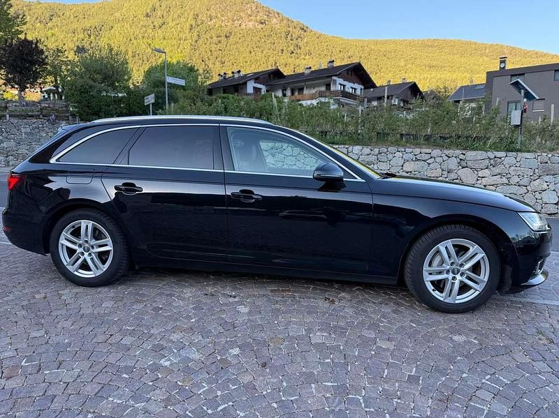 Usata Audi A4 Ambiente 218 CV (160 kW) 2018 Nero Station wagon