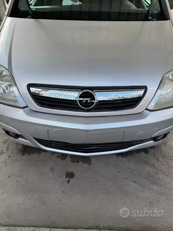 Usata Opel Meriva 90 CV (66 kW) 2008 Grigio Monovolume