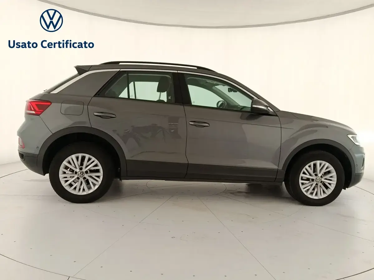 Usata VW T-Roc Life 2023 Grigio SUV