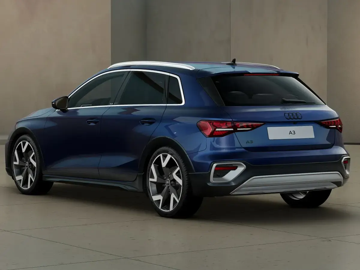 Nuova Audi A3 Comfort 150 CV (110 kW) 2026 Blu navarra metallizzato