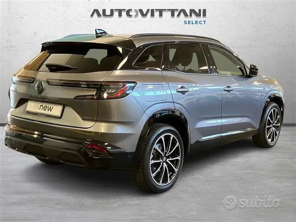 Usata Renault Austral Techno Esprit Alpine 160 CV (117 kW) 2023 Grigio scuro SUV