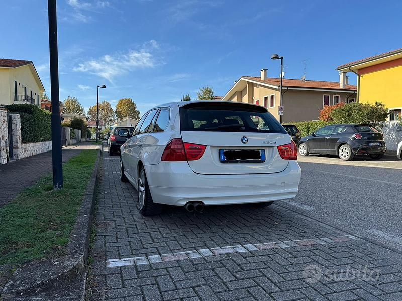 Occasion BMW 330 245 ch (180 kW) 2012 Blanc Break