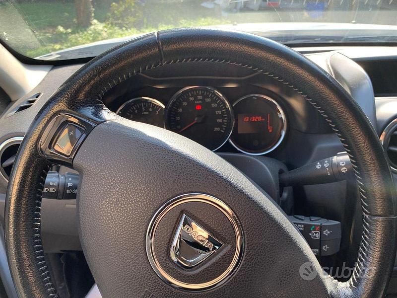 Usata Dacia Duster 110 CV (80 kW) 2016 Bianco SUV