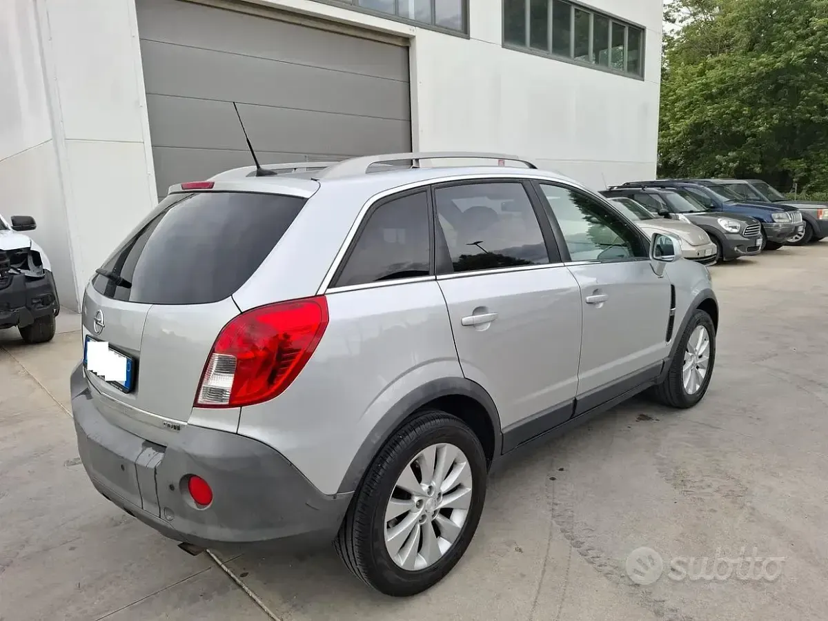 Usata Opel Antara 163 CV (119 kW) 2016 Grigio SUV