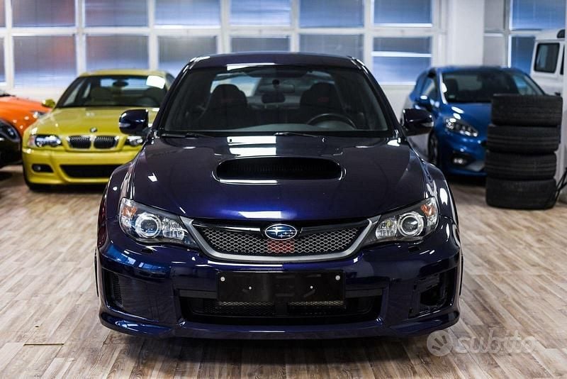 Usata Subaru WRX STI 300 CV (220 kW) 2010 Blu Berlina
