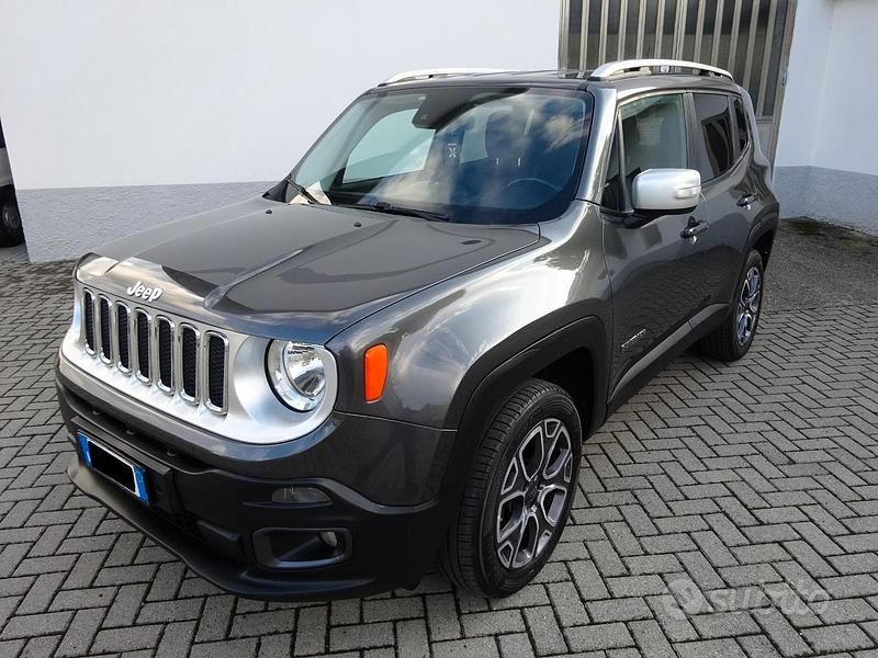 Usata Jeep Renegade Limited 140 CV (102 kW) 2015 Grigio SUV