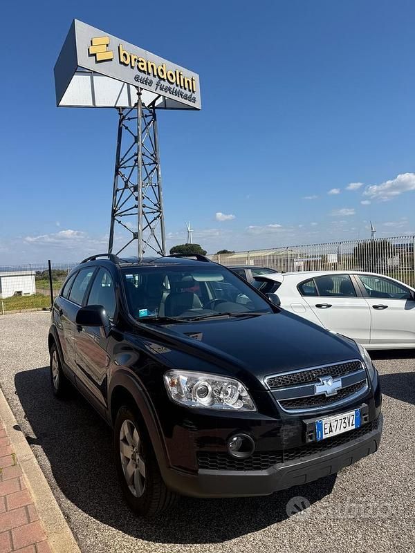 Usata Chevrolet Captiva 126 CV (92 kW) 2010 Nero SUV
