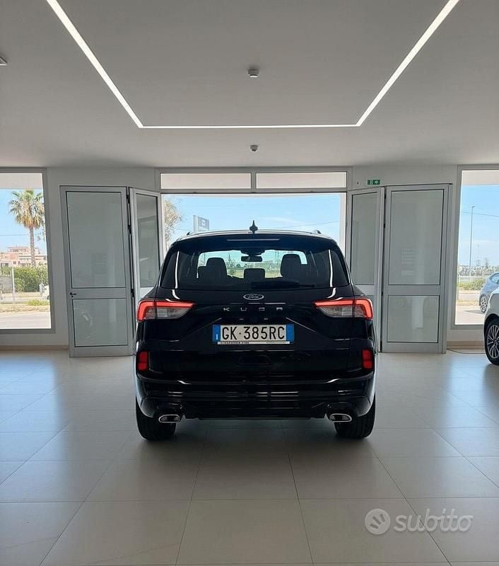 Usata Ford Kuga ST-Line 120 CV (88 kW) 2022 Nero SUV