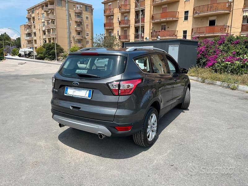 Usata Ford Kuga Business Edition 120 CV (88 kW) 2017 SUV