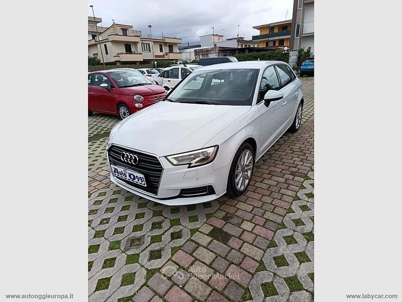 Usata Audi A3 Design 110 CV (80 kW) 2017 Bianco Berlina