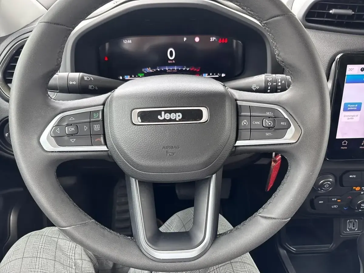 Usata Jeep Renegade Altitude 131 CV (96 kW) 2024 Rosso SUV