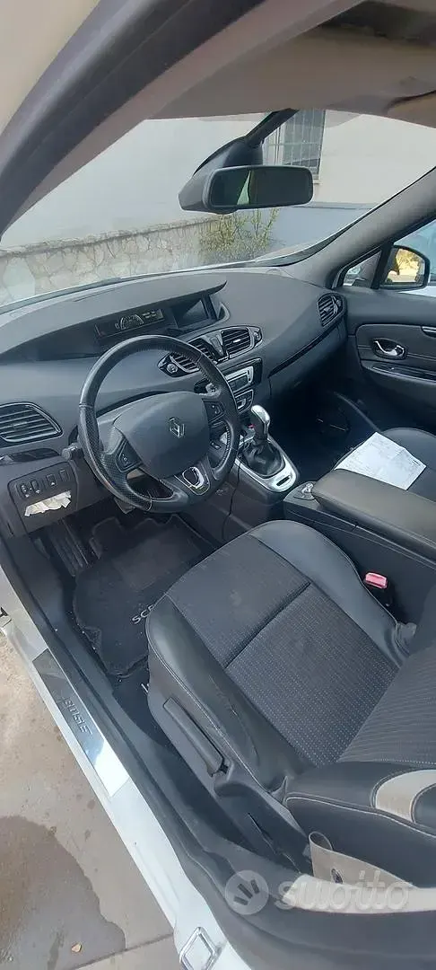 Usata Renault Scenic E-Tech 2013 Bianco Utilitaria