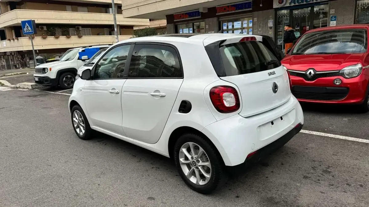 Usata Smart ForFour Passion 90 CV (66 kW) 2019 Bianco Utilitaria