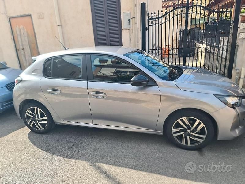 Gebraucht Peugeot 208 2023 Grau Kleinwagen