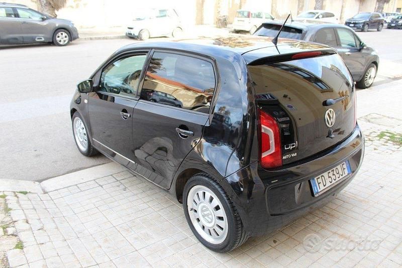 Usata VW up! high up! 75 CV (55 kW) 2016 Nero Utilitaria