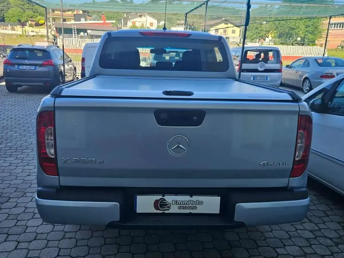 Usata Mercedes X250 Business 190 CV (139 kW) 2019 Argento Pick-up