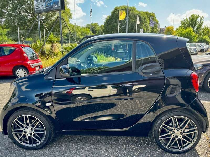 Nero Usata 2017 Smart ForTwo Coupé Brabus Xclusive Due volumi | 21.490 € (Molto cara) - Immagine 1/4