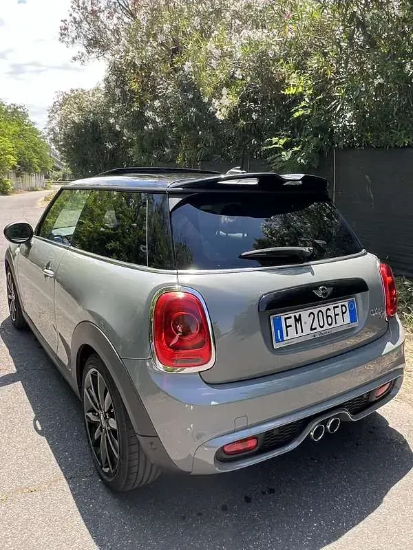Usata Mini Cooper SD Hype 170 CV (125 kW) 2017 Grigio Utilitaria