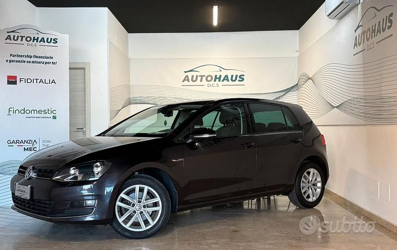 Usata VW Golf VII LOUNGE 110 CV (80 kW) 2015 Grigio Berlina