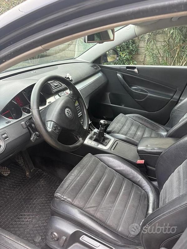 Usata VW Passat Highline 140 CV (102 kW) 2008 Nero Station wagon