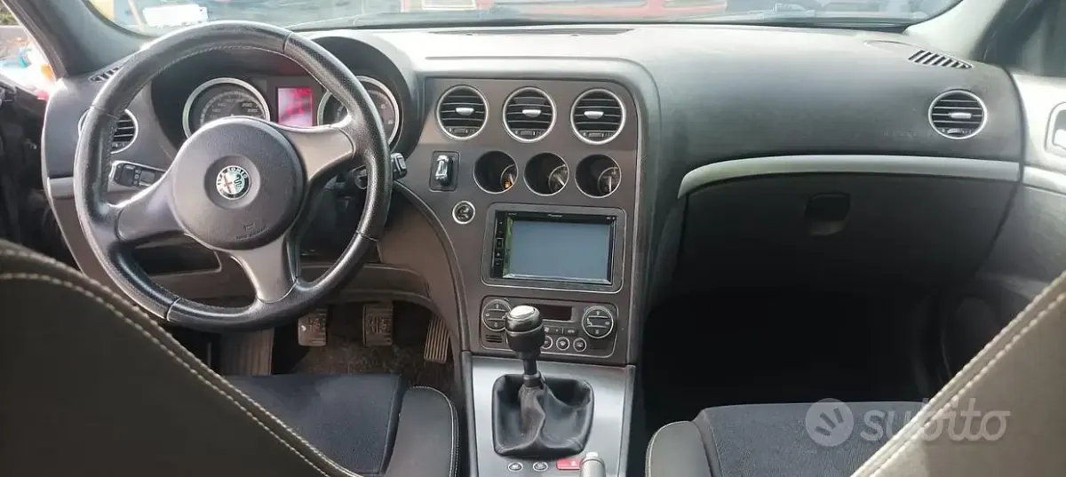 Usata Alfa Romeo 159 170 CV (125 kW) 2011 Nero Station wagon