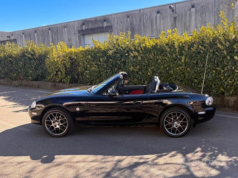 Usata Mazda MX5 2004 Nero Cabrio