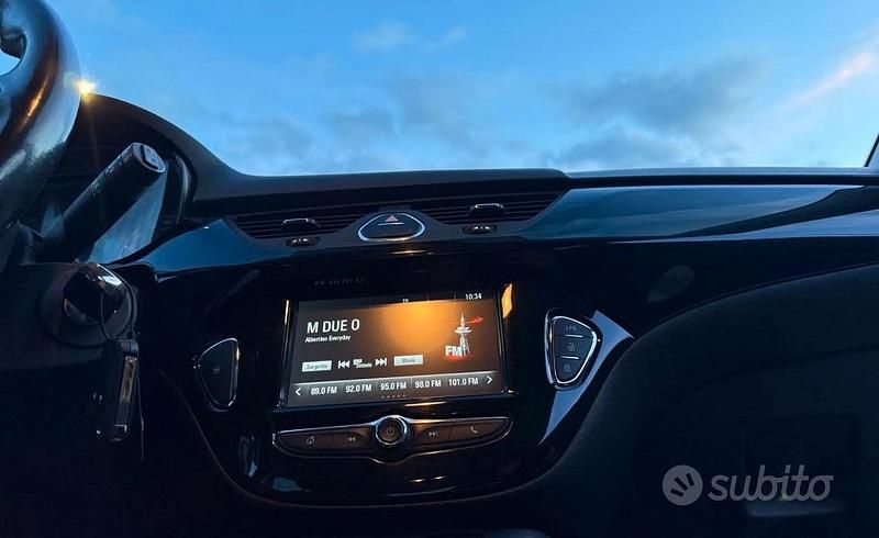 Usata Opel Corsa 90 CV (66 kW) 2017 Grigio Utilitaria