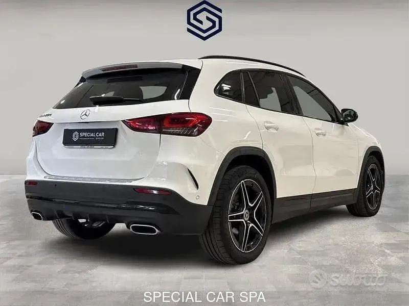 Usata Mercedes GLA200 Premium 150 CV (110 kW) 2021 Bianco SUV