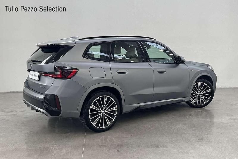 Usata BMW X1 M Sport 197 CV (144 kW) 2022 Individual frozen pure grey SUV