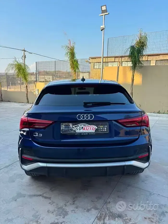 Usata Audi Q3 Sportback S-Line 150 CV (110 kW) 2023 Bluazzurro SUV