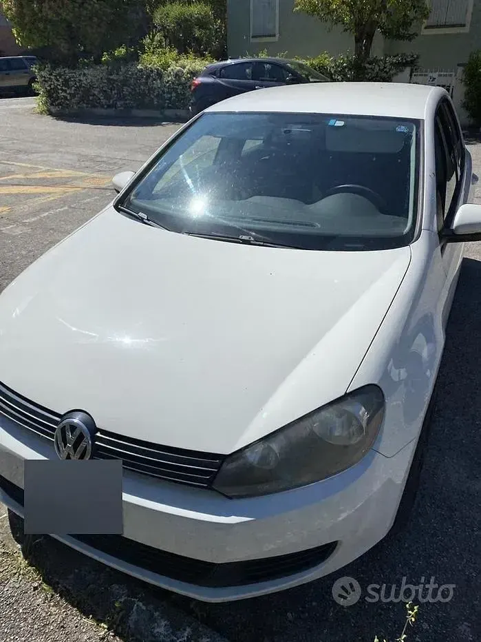Usata VW Golf VI 80 CV (58 kW) 2011 Bianco Utilitaria