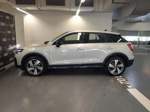 Nuova Audi Q2 S-Line 150 CV (110 kW) 2025 Argento SUV