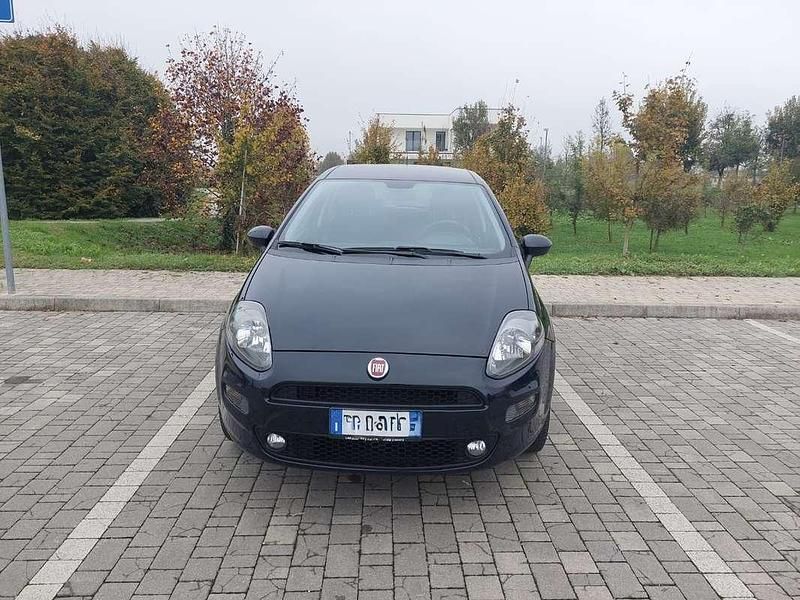 Blu/azzurro Usata 2016 Fiat Punto Lounge Tre volumi | 7500 € (Cara) - Immagine 1/4