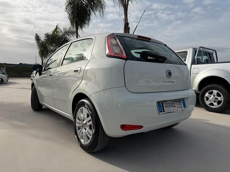 Usata Fiat Punto 75 CV (55 kW) 2013 Bianco Berlina