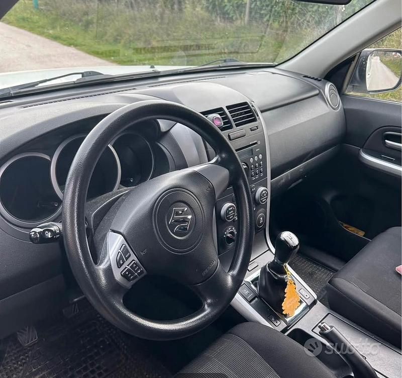 Usata Suzuki Vitara 2012 Bianco SUV