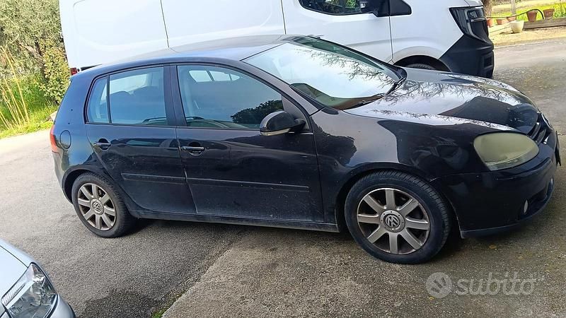 Usata VW Golf IV 105 CV (77 kW) 2005 Nero Berlina