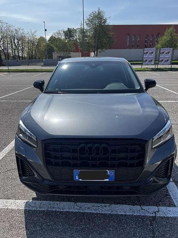 Usata Audi Q2 Ambiente 116 CV (85 kW) 2023 Grigio SUV