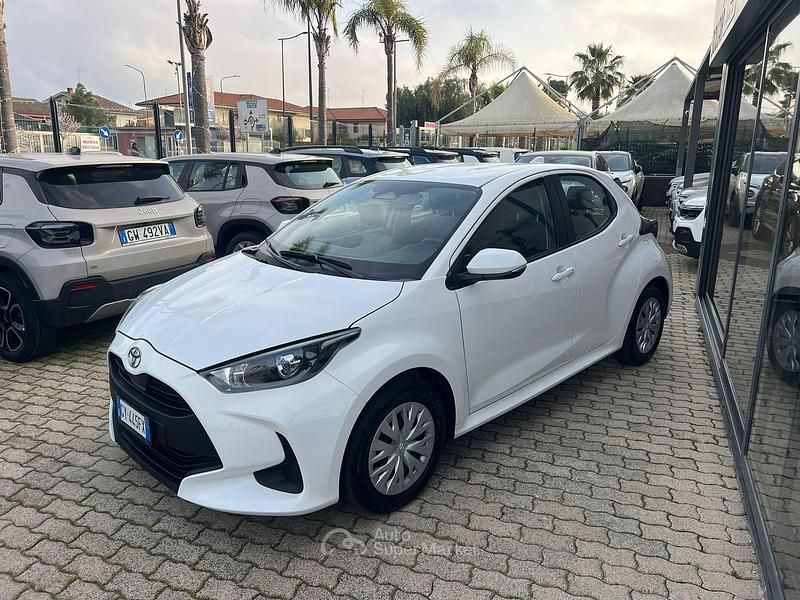 Usata Toyota Yaris Hybrid 116 CV (85 kW) 2025 Bianco