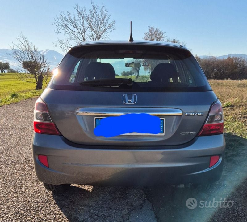 Usata Honda Civic 2005 Grigio Berlina
