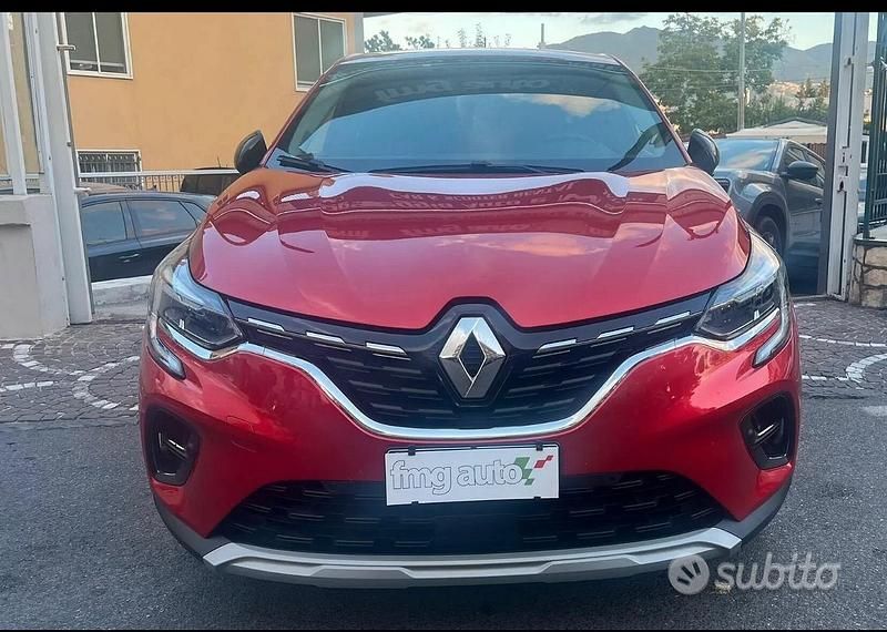 Usata Renault Captur 100 CV (73 kW) 2021 Rosso SUV