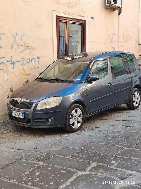 Usata Skoda Roomster 2007 Grigio Monovolume