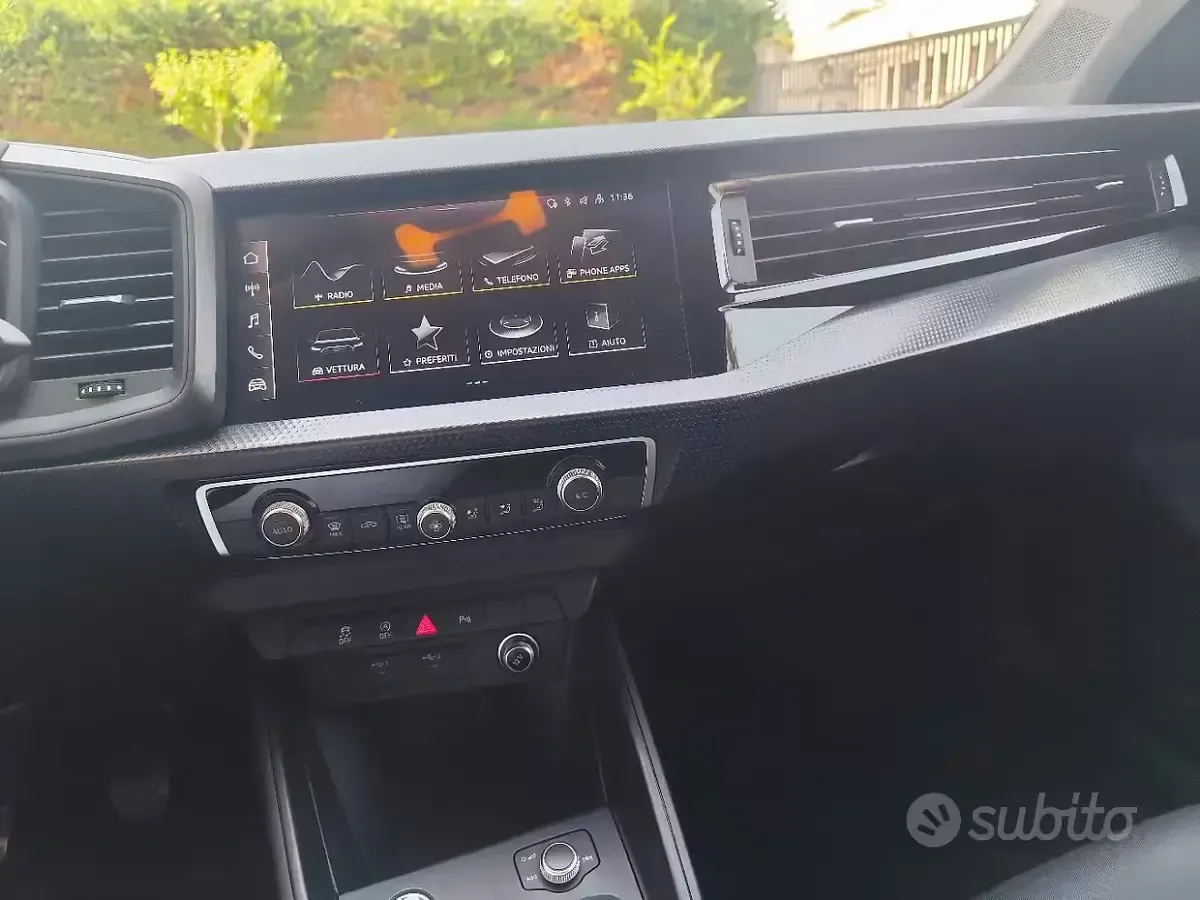 Usata Audi A1 82 CV (60 kW) 2023 Grigio SUV