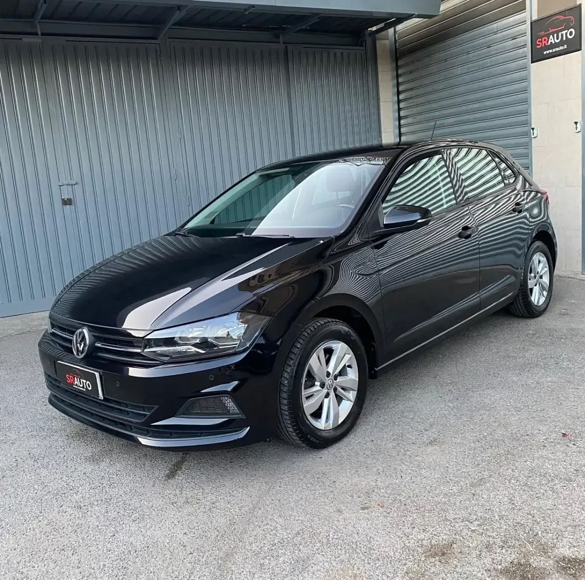 Usata VW Polo Comfortline 80 CV (58 kW) 2018 Nero Utilitaria